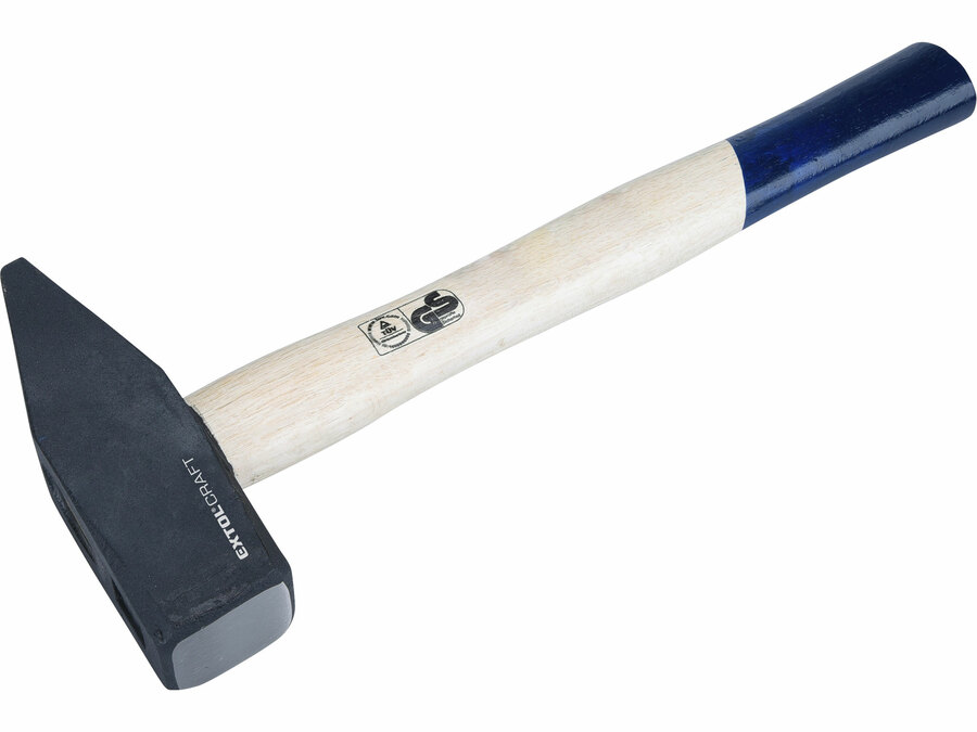 Kalapács, fa nyéllel